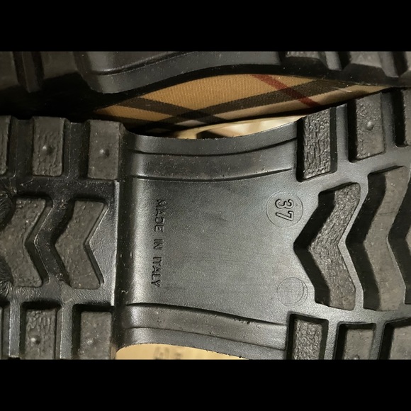 Burberry Haymarket Check Pattern Rubber Rain Boots - Picture 6 of 7